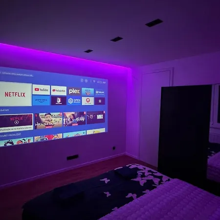 Moderni Hi-tech V Centru Pardubic - Wi-fi, Netflix, Projektor