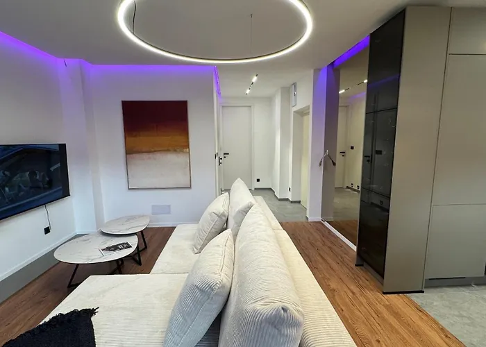 Moderni Hi-tech V Centru Pardubic - Wi-fi, Netflix, Projektor Appartement *