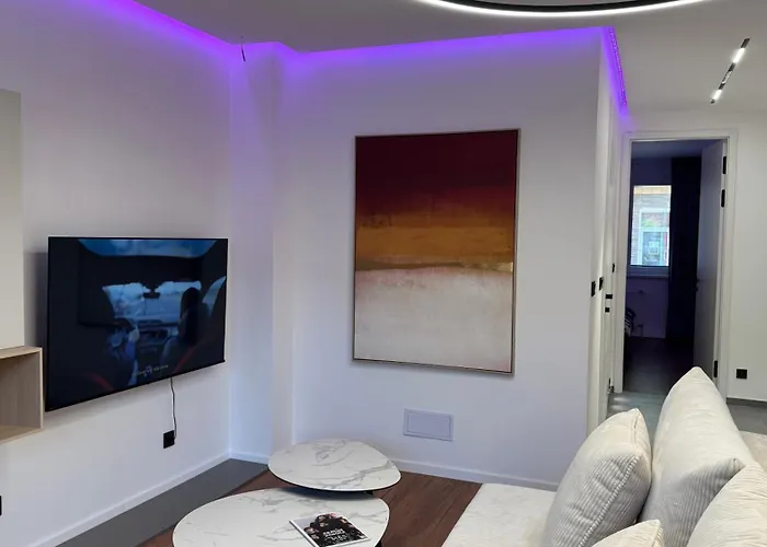 Moderni Hi-tech V Centru Pardubic - Wi-fi, Netflix, Projektor Appartement