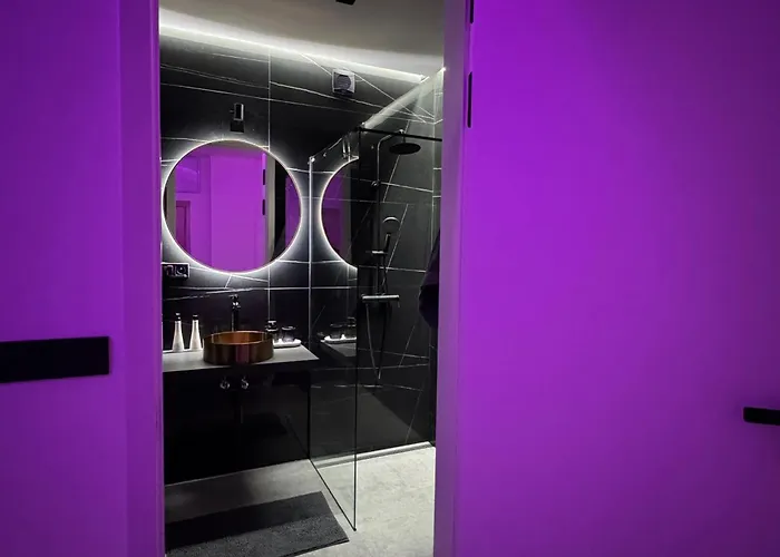 Moderni Hi-tech V Centru Pardubic - Wi-fi, Netflix, Projektor Appartement *